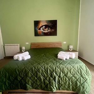 Camera con letto queen size
